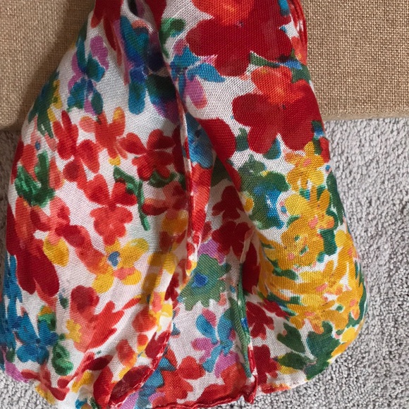 Scarf - Picture 2 of 2